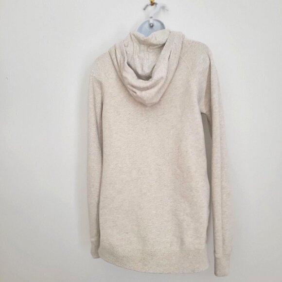 Roots Canada Women's Small/ P Logo Sweatshirt  Great Used Condition - Picture 3 of 9